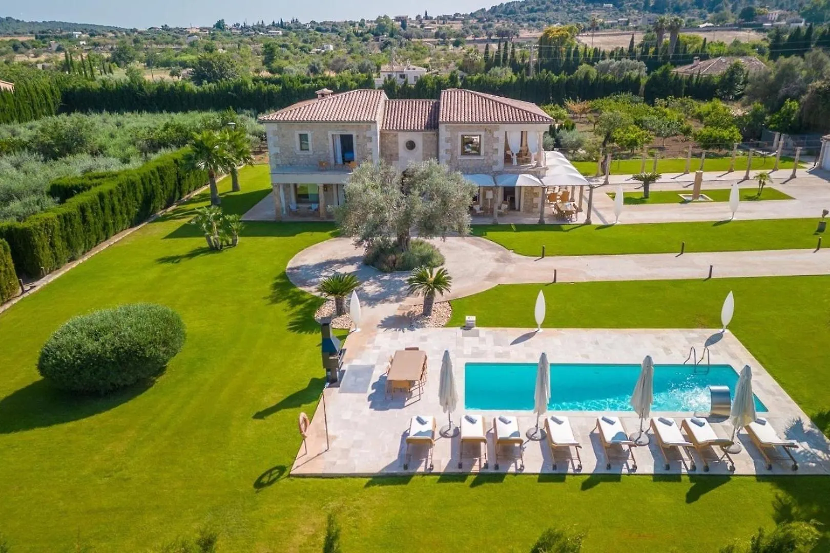 Luxurioeses Landhaus Mit Whirlpool Im Freien Und Pool, Ideal Fuer Veranstaltungen 塞尔瓦